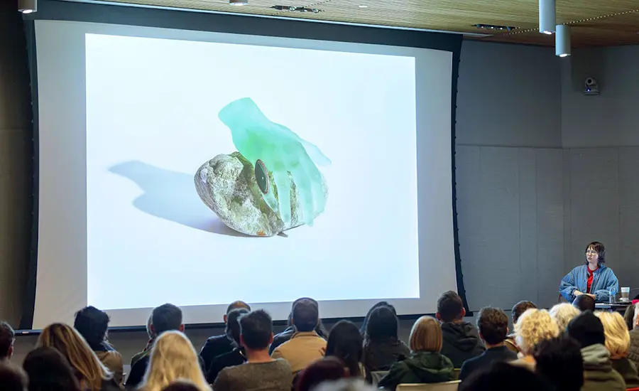 Alum Kelly Akashi met with Fine Arts students and presented the Mandy and Cliff Einstein Lecture.