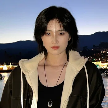 Zichun Zhang