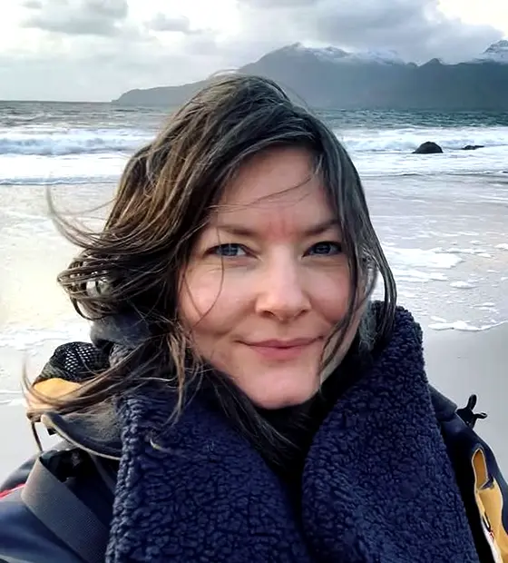 portrait of Kate Harding